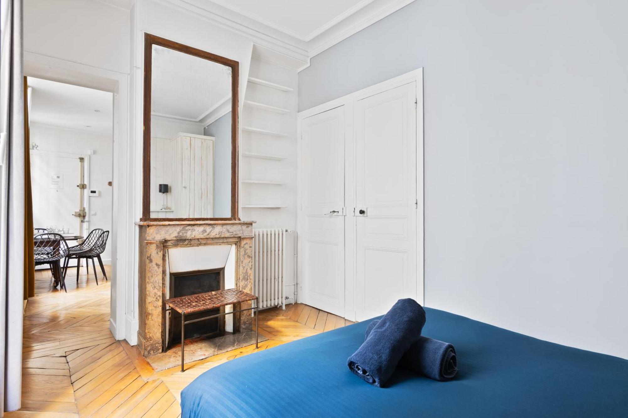 Appartement Quartier Champ De Mars Free Netflix Paris Exteriör bild